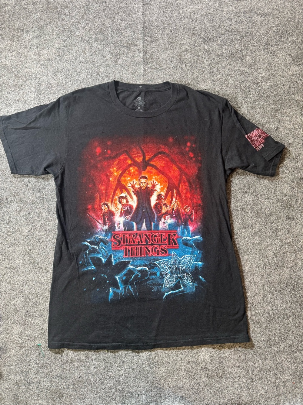 2019 Universal Studios HALLOWEEN HORROR NIGHTS Stranger Things Shirt Medium
